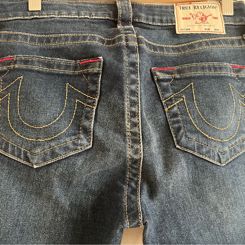 True Religion Blue Denim Jeans with Red Stitching Jenny Curvy, size 29, NWT - Picture 6 of 8